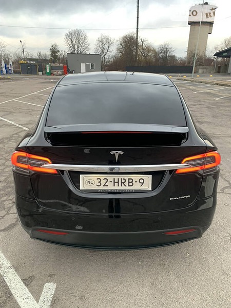 Tesla X 2019  випуску Рівне з двигуном 0 л електро позашляховик автомат за 78500 долл. 