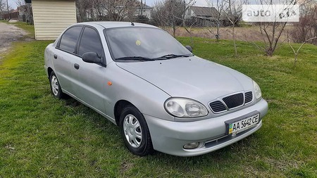 Daewoo Lanos 2006  випуску Київ з двигуном 0 л бензин седан механіка за 2500 долл. 