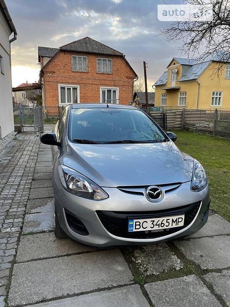 Mazda 2 2013  випуску Львів з двигуном 1.3 л бензин хэтчбек механіка за 4950 долл. 