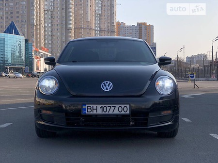 Volkswagen Beetle 2014  випуску Одеса з двигуном 1.8 л бензин купе автомат за 11000 долл. 