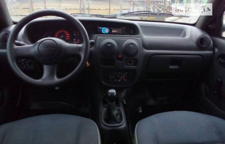 Dacia Solenza 2004  випуску Рівне з двигуном 1.4 л  седан механіка за 1300 долл. 