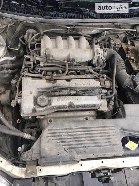 Mazda 323 2003  випуску Тернопіль з двигуном 1.6 л бензин седан механіка за 1950 долл. 