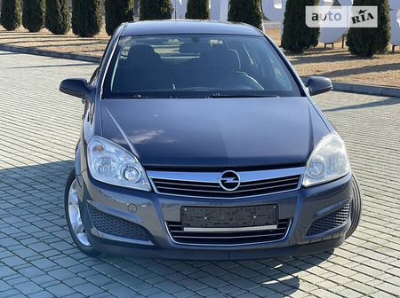 Opel Astra 2007  випуску Одеса з двигуном 1.8 л бензин хэтчбек автомат за 6900 долл. 