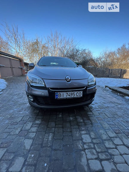 Renault Megane 2013  випуску Полтава з двигуном 1.5 л дизель універсал автомат за 8300 долл. 