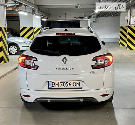 Renault Megane 2010  випуску Львів з двигуном 1.5 л дизель універсал автомат за 6900 долл. 