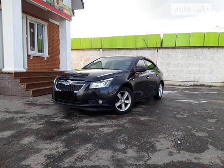 Chevrolet Cruze 2011  випуску Івано-Франківськ з двигуном 1.8 л  седан автомат за 8700 долл. 