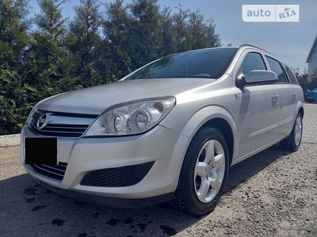 Opel Astra 2008  випуску Ужгород з двигуном 1.9 л дизель універсал механіка за 6200 долл. 