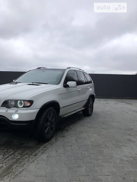 BMW X5 2002  випуску Тернопіль з двигуном 4.4 л  позашляховик автомат за 8500 долл. 