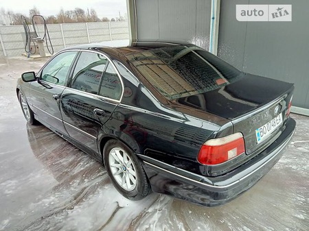 BMW 525 2001  випуску Тернопіль з двигуном 2.5 л дизель седан автомат за 4900 долл. 
