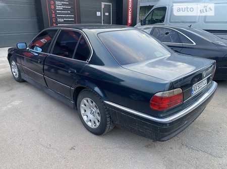 BMW 740 2000  випуску Київ з двигуном 4.4 л  седан автомат за 2500 долл. 