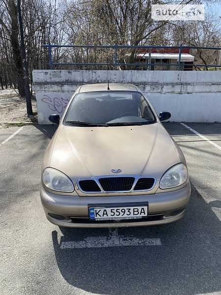 Daewoo Lanos 2008  випуску Київ з двигуном 1.4 л бензин седан механіка за 2100 долл. 