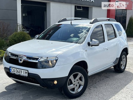 Dacia Duster 2013  випуску Черкаси з двигуном 1.5 л дизель позашляховик механіка за 8300 долл. 