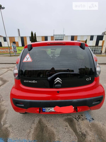 Citroen C1 2012  випуску Львів з двигуном 1 л бензин хэтчбек  за 6300 долл. 