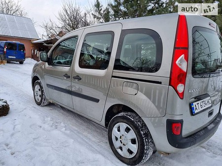 Renault Kangoo 2009  випуску Івано-Франківськ з двигуном 1.6 л бензин мінівен механіка за 6700 долл. 