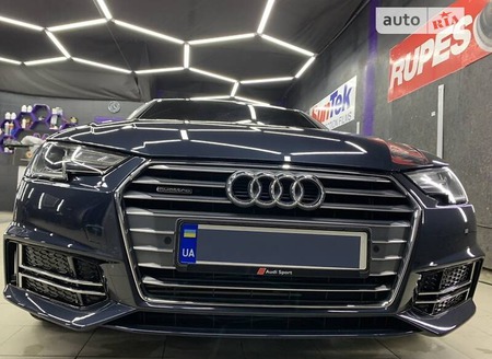 Audi A4 Limousine 2017  випуску Львів з двигуном 2 л бензин седан автомат за 23500 долл. 