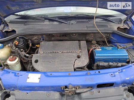 Fiat Doblo 2005  випуску Хмельницький з двигуном 1.3 л дизель мінівен механіка за 4800 долл. 