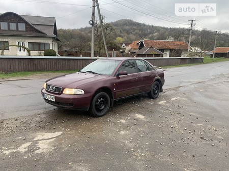 Audi A4 Limousine 1999  випуску Івано-Франківськ з двигуном 1.9 л дизель седан механіка за 1150 долл. 