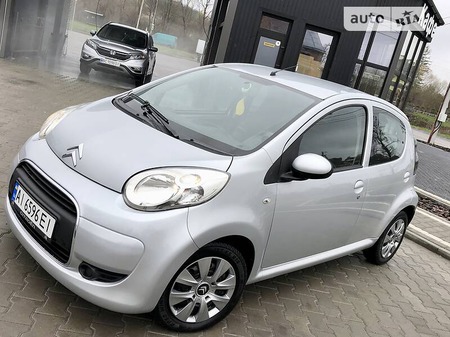 Citroen C1 2010  випуску Львів з двигуном 1 л бензин седан автомат за 4200 долл. 