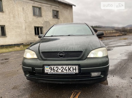 Opel Astra 2003  випуску Ужгород з двигуном 1.6 л  седан механіка за 1750 долл. 