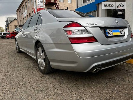 Mercedes-Benz S 550 2008  випуску Київ з двигуном 0 л бензин седан автомат за 15400 долл. 