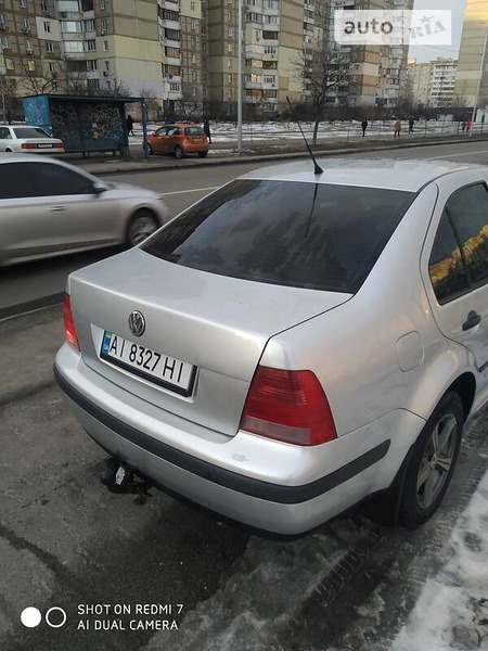 Volkswagen Bora 2005  випуску Київ з двигуном 1.6 л  седан механіка за 4100 долл. 