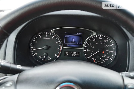 Nissan Pathfinder 2014  випуску Рівне з двигуном 0 л бензин позашляховик автомат за 14100 долл. 