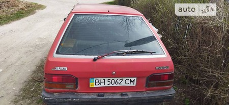 Mazda 323 1985  випуску Вінниця з двигуном 1.5 л бензин хэтчбек механіка за 700 долл. 