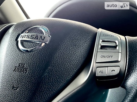 Nissan Altima 2012  випуску Дніпро з двигуном 2.5 л бензин седан автомат за 7999 долл. 