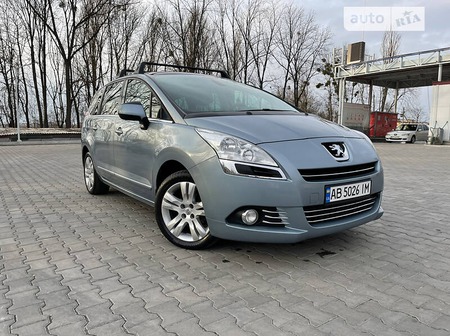 Peugeot 5008 2009  випуску Вінниця з двигуном 1.6 л дизель мінівен механіка за 7400 долл. 