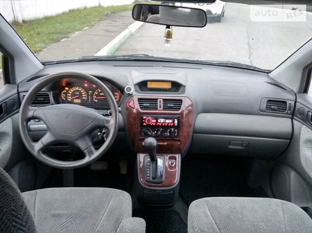 Mitsubishi Space Wagon 1999  випуску Одеса з двигуном 2.4 л  мінівен автомат за 4999 долл. 