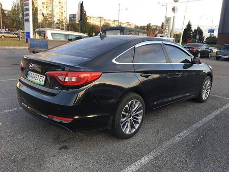 Hyundai Sonata 2014  випуску Луцьк з двигуном 2 л газ седан автомат за 10000 долл. 