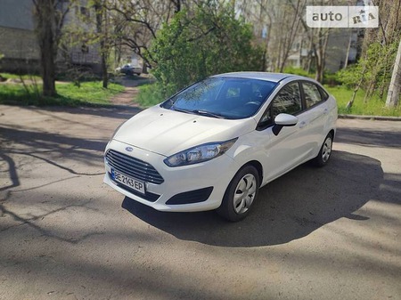 Ford Fiesta 2016  випуску Миколаїв з двигуном 1.6 л бензин седан автомат за 6500 долл. 