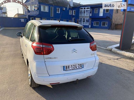 Citroen C4 Picasso 2010  випуску Житомир з двигуном 1.6 л дизель універсал механіка за 5900 долл. 