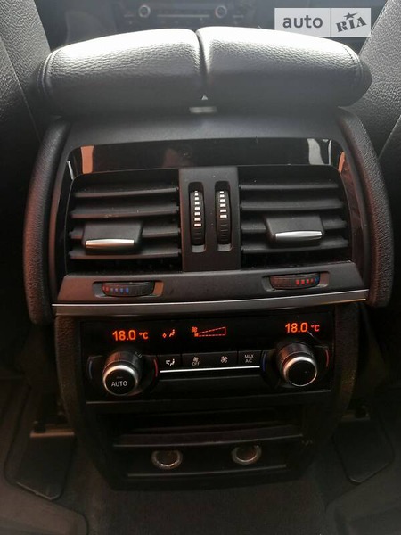 BMW X5 2014  випуску Тернопіль з двигуном 0 л бензин позашляховик автомат за 28900 долл. 