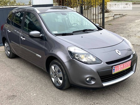 Renault Clio 2009  випуску Полтава з двигуном 1.2 л бензин універсал механіка за 5200 долл. 