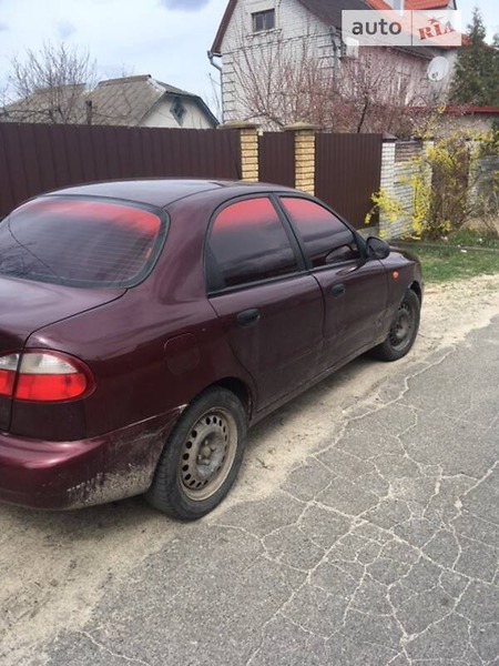 Daewoo Lanos 2010  випуску Київ з двигуном 0 л бензин седан механіка за 2200 долл. 