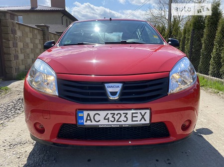 Dacia Sandero 2009  випуску Луцьк з двигуном 1.4 л бензин хэтчбек механіка за 3300 долл. 