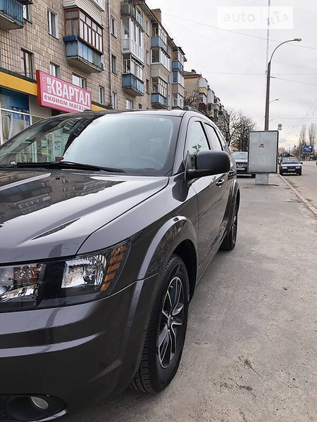 Dodge Journey 2018  випуску Чернігів з двигуном 2.4 л бензин позашляховик автомат за 11000 євро 