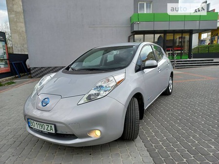 Nissan Leaf 2013  випуску Тернопіль з двигуном 0 л електро хэтчбек автомат за 8500 долл. 