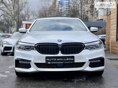 BMW 530 2017  випуску Київ з двигуном 2 л бензин седан автомат за 33333 долл. 
