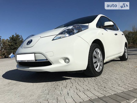 Nissan Leaf 2014  випуску Дніпро з двигуном 0 л електро хэтчбек автомат за 7500 долл. 