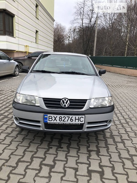 Volkswagen Pointer 2005  випуску Хмельницький з двигуном 1.8 л бензин хэтчбек механіка за 3499 долл. 