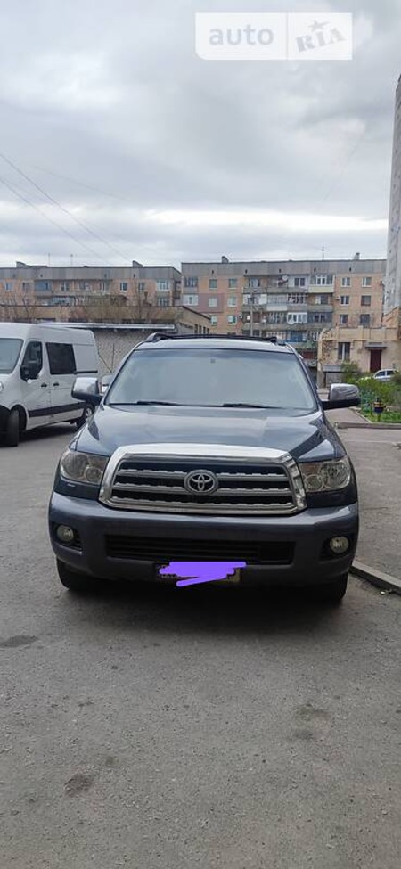 Toyota Sequoia 2007  випуску Харків з двигуном 5.7 л  позашляховик автомат за 30000 долл. 