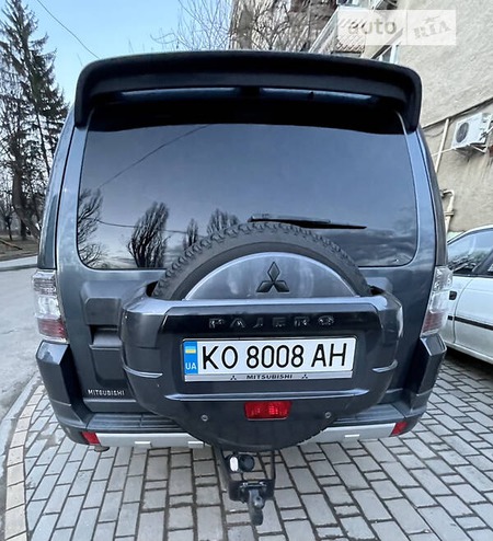 Mitsubishi Pajero 2008  випуску Ужгород з двигуном 3.2 л дизель позашляховик автомат за 16500 долл. 