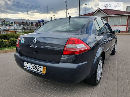 Renault Megane 2008  випуску Київ з двигуном 1.6 л бензин седан автомат за 4999 долл. 