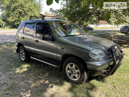 Chevrolet Niva 2005  випуску Київ з двигуном 1.7 л бензин позашляховик механіка за 4700 долл. 