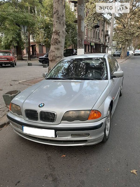 BMW 320 1999  випуску Миколаїв з двигуном 2 л бензин седан механіка за 4200 долл. 