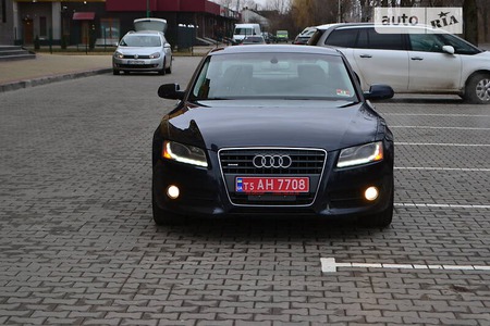 Audi A5 2012  випуску Луцьк з двигуном 2 л бензин купе механіка за 9999 долл. 