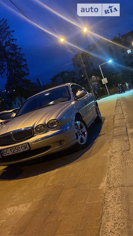 Jaguar X-Type 2002  випуску Львів з двигуном 2.1 л бензин седан механіка за 4200 долл. 