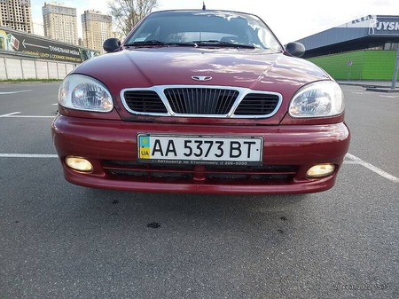 Daewoo Lanos 2006  випуску Київ з двигуном 1.5 л бензин седан механіка за 2750 долл. 